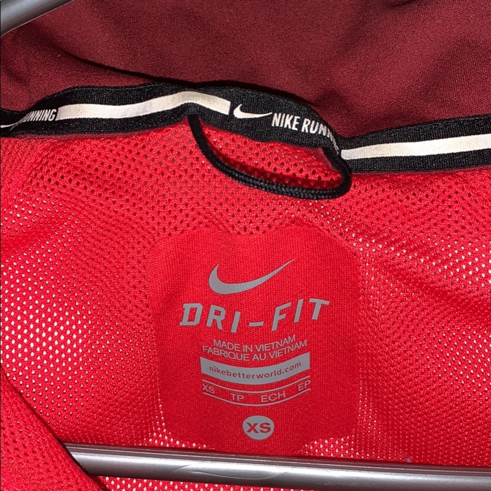 Nike shield jacket - Picture 3 of 4